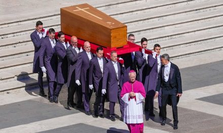 El mundo entierra al papa Francisco