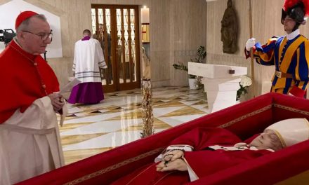 El funeral del papa, el 26 de abril en la plaza de San Pedro