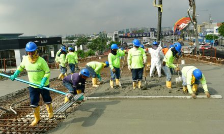 Concluyó el hormigonado del segundo paso elevado en la Av. de Las Américas