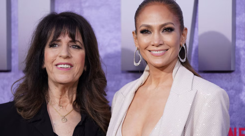 La socia de Jennifer Lopez expone los secretos sexuales de Hollywood en su primera novela