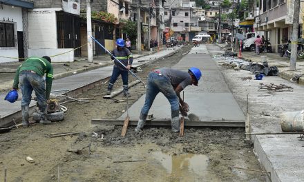 Lluvias ralentizan el avance en ciertas obras y afecta producción de asfalto