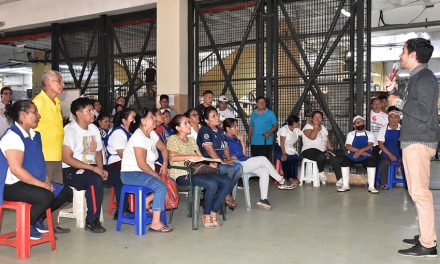 258 comerciantes del mercado José Mascote reciben capacitación ante la cercanía de la Semana Santa