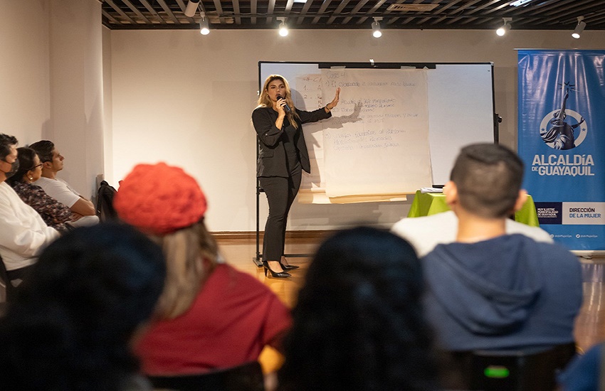 En Casa de la Cultura se realizó el taller “Espacios Laborales Libres de Violencia”
