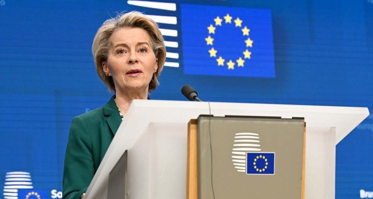 La UE concreta su primer golpe a EEUU con aranceles de hasta el 25% a maíz, calzado o muebles, pero salva el bourbon