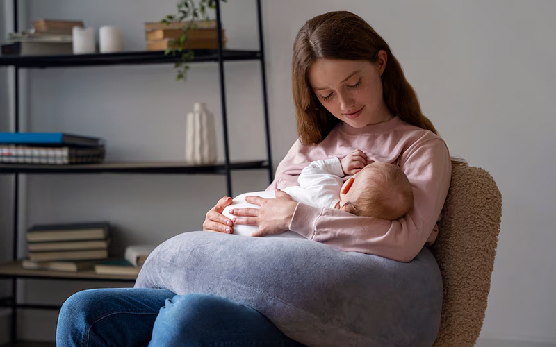 Dispositivo inteligente puede medir cuánta leche beben realmente los bebés amamantados