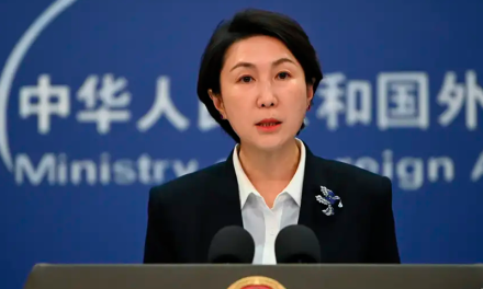 China reitera que no ha suministrado armamento a Rusia