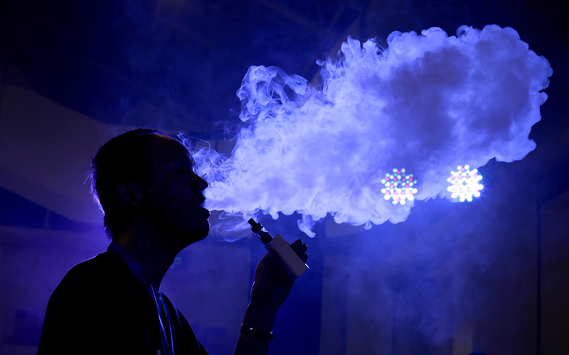 Los pediatras alertan por los efectos nocivos del vapeo en adolescentes
