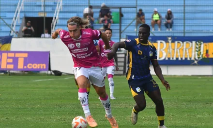 PELIGRA LA PUNTA: IDV igualó ante Delfín en el Jocay