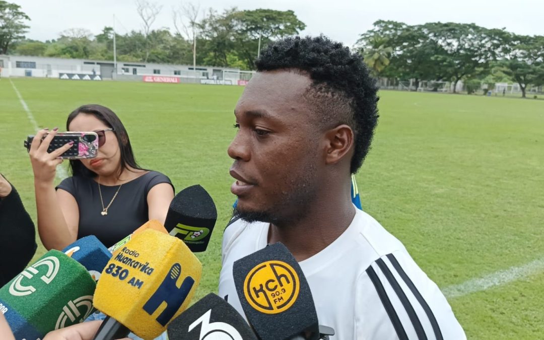 Maicon Solís y el momento del bombillo: «Estamos en EMELEC y sabemos que debemos virar la página rápidamente»