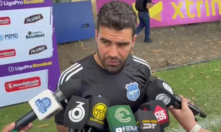 Alexander González y su amor por el bombillo: «Es una institución grande, me han tratado muy bien. Me gusta la ciudad, quiero quedar campeón con Emelec»