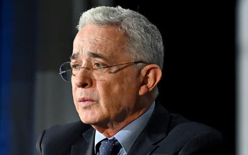 Álvaro Uribe asegura en juicio que no sobornó a testigos