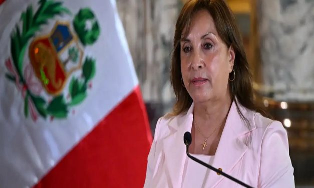 Fiscalía de Perú presenta otra denuncia contra Boluarte
