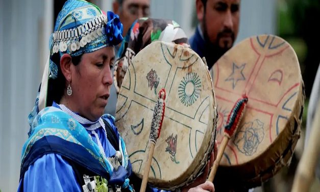 Boric alista reforma para reconocer a los pueblos indígenas