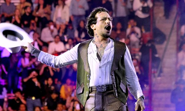 Christian Nodal no demandará a ‘La Rosa de Guadalupe’ por reflejar su vida amorosa