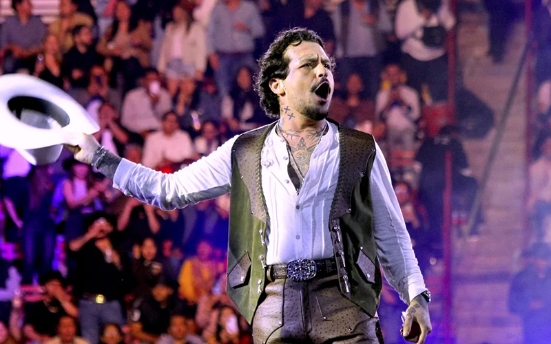 Christian Nodal no demandará a ‘La Rosa de Guadalupe’ por reflejar su vida amorosa