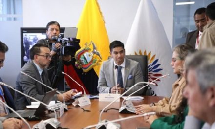 Jaime Estrada y Verónica Iñiguez dirigirán la Comisión de Garantías Constitucionales