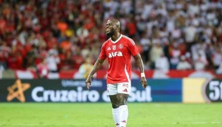 Enner Valencia lesionado y hace prender las alarmas en la tricolor