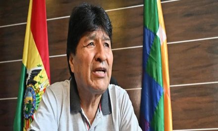 Evo Morales celebra anulación de orden de captura en Bolivia