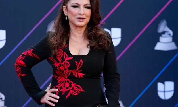 Gloria Estefan sobre ‘Diddy’ tras aparecer en demanda: “Siempre fue un vecino amable”