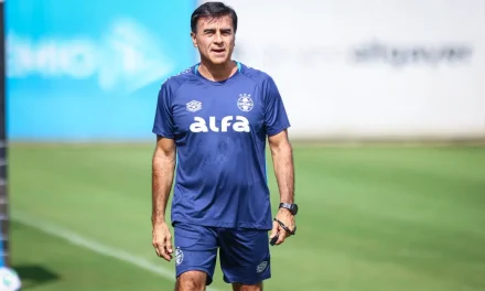 Sevilla pone la mira en Gustavo Quinteros