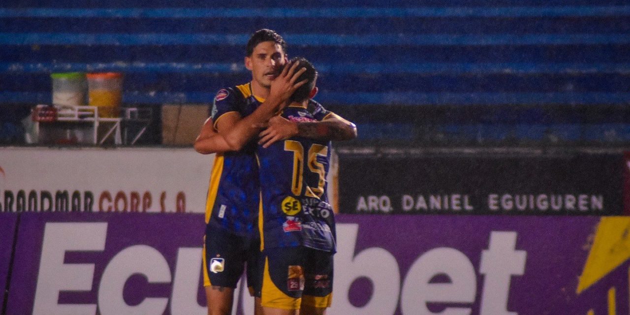 Delfín sorprende en Loja y vence a Libertad