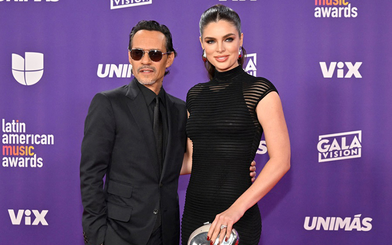 Marc Anthony hace petición en evento público para que su esposa sea llamada según él de forma correcta: “La siguen llamando Nadia Tamara Ferreira”