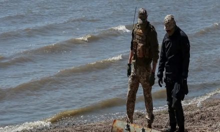 Dos muertos y 15 heridos tras ataque ruso contra Odesa