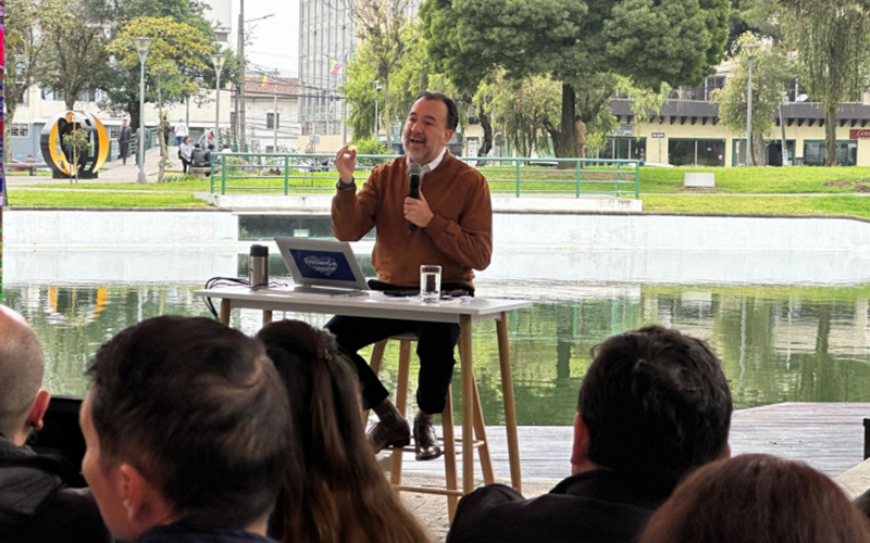 Alcalde Pabel Muñoz pide renuncia a funcionarios del Municipio de Quito