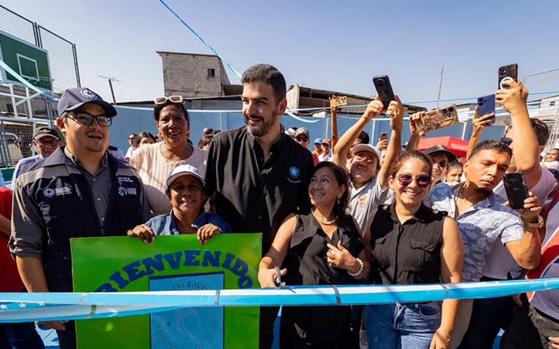 Alcalde Aquiles Alvarez inauguró el renovado parque en beneficio de 20.000 habitantes de Bastión Popular
