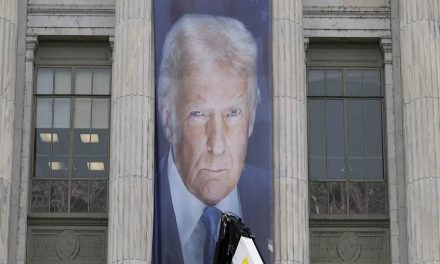 Trump amenaza a la UE con aranceles de 50 % desde junio