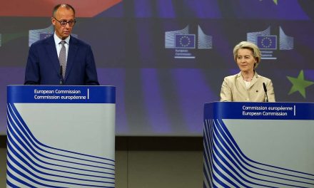 Úrsula Von der Leyen pide a Trump “algo concreto” para sentarse con él a negociar sobre aranceles