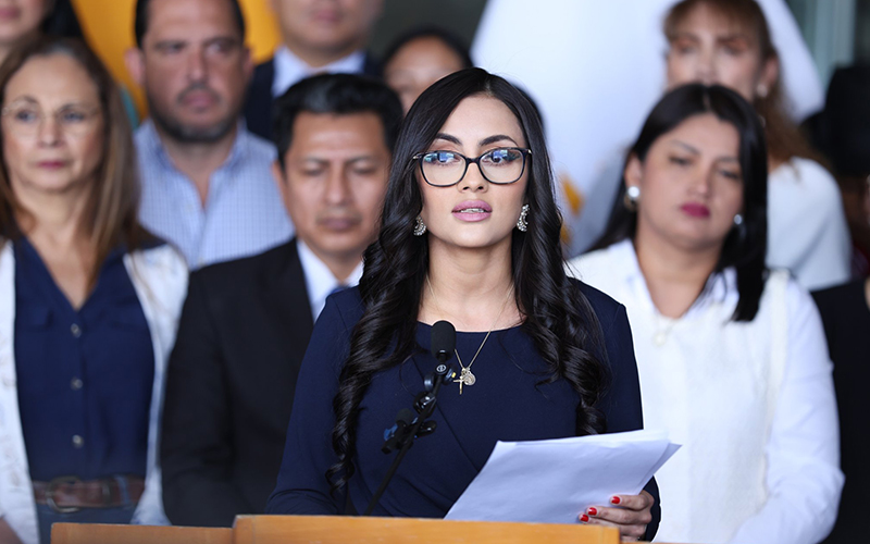 Viviana Veloz rechaza acusaciones de un supuesto delito de rebelión