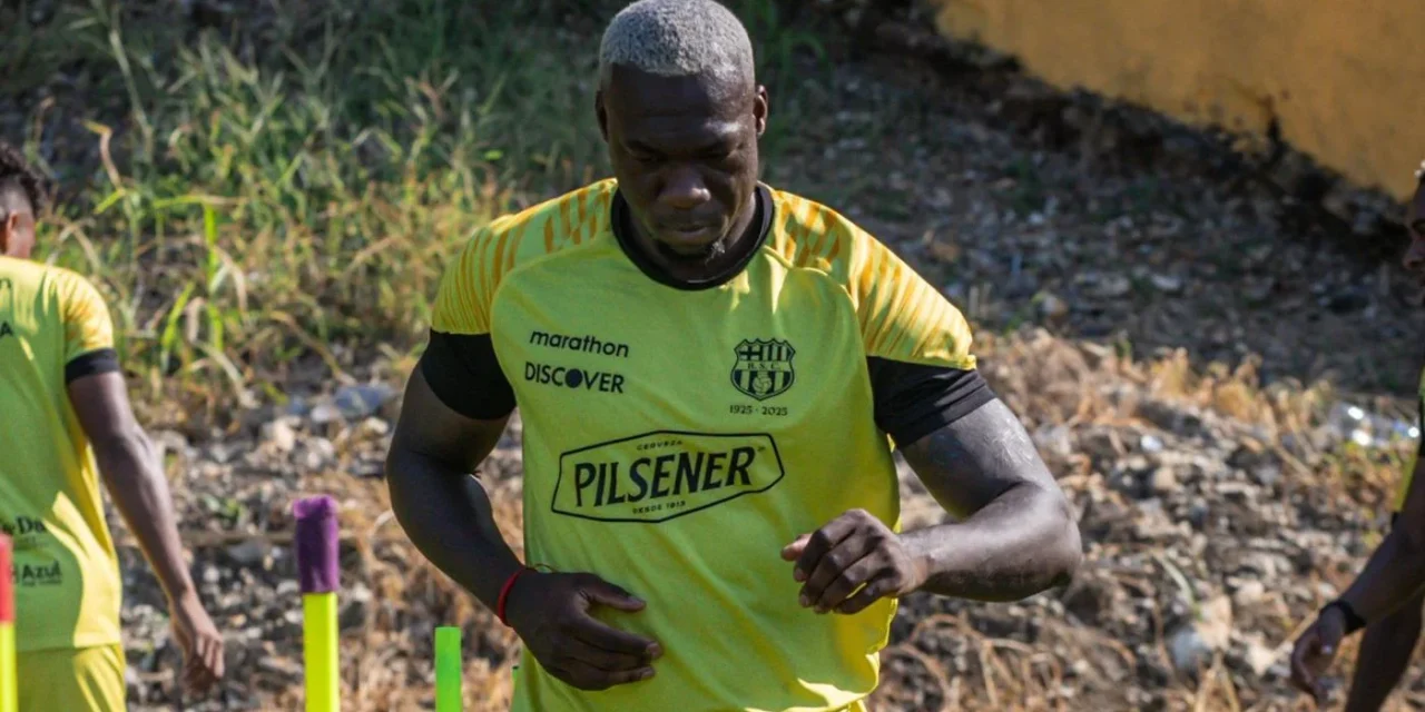 Barcelona SC entrena enfocado en vencer al Aucas en Quito