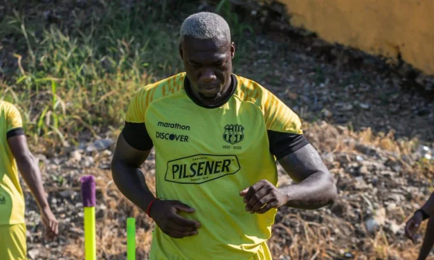 Barcelona SC entrena enfocado en vencer al Aucas en Quito