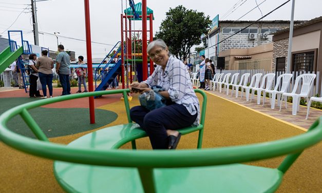 Alcalde Aquiles Alvarez entregó nuevo parque que beneficia a 7.000 residentes de la Alborada