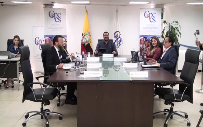 Autoridades de control deberán ser designadas en cuatro meses, ordena el pleno del CPCCS