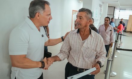 Prefectura Ciudadana del Guayas entregó Bono Agrícola Solidario a pequeños arroceros de Daule