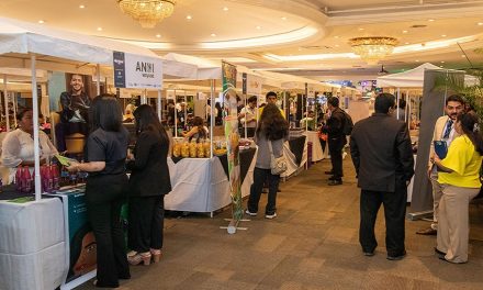 Campaña turística “Guayaquil Atrae” se promocionó en Feria Multicomer 2025