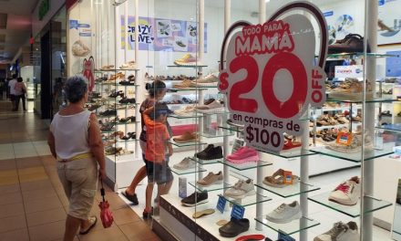 El comercio florece y se agotan inventarios por el Día de la Madre