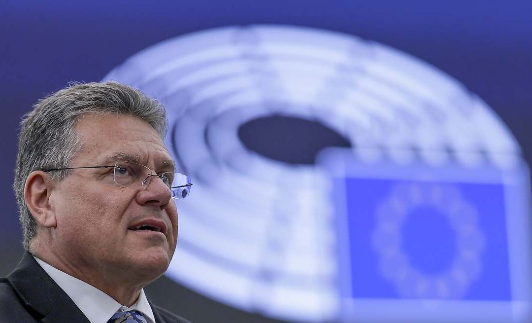 Bruselas avisa de “vientos en contra” en la relación comercial con EEUU y aboga por negociar