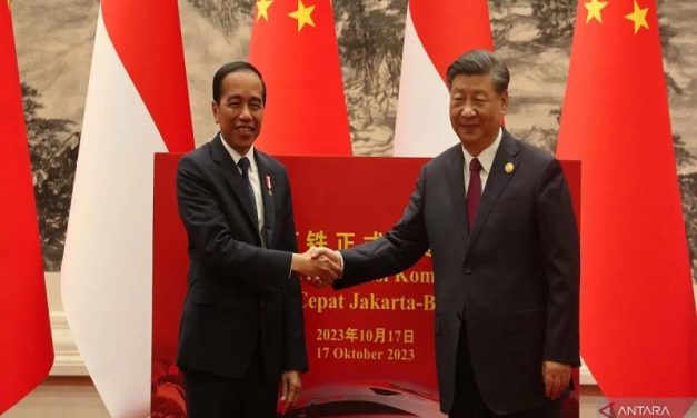 Indonesia y China amplían la cooperación económica y defienden el libre comercio