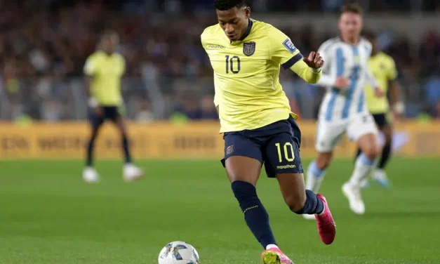 Gonzalo Plata quedaría fuera para los duelos ante Brasil y Perú