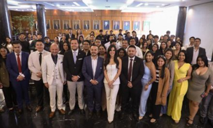 Diálogo legislativo con la juventud se desarrolló en el salón Tránsito Amaguaña