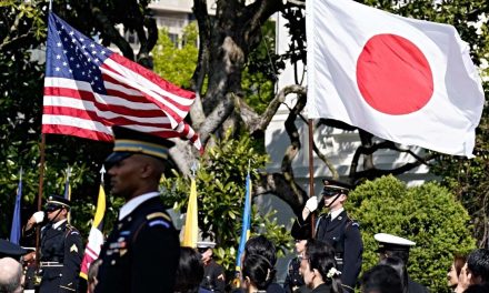 EEUU y Japón mantendrán consultas para “lograr un comercio justo y recíproco”