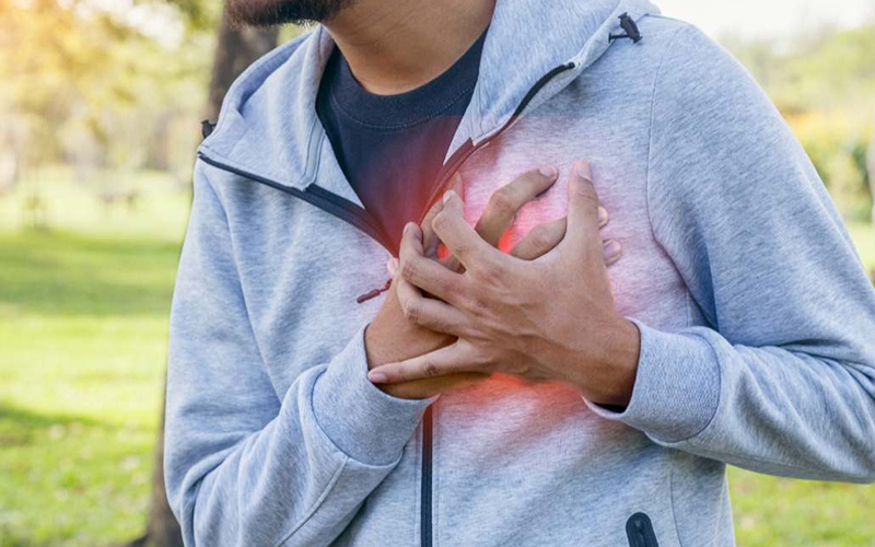 Ni ibuprofeno ni paracetamol: el medicamento que “te puede salvar la vida ante un infarto”, según un experto