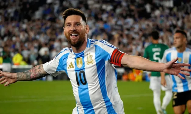 Con Messi a la cabeza, la IFFHS compartió una lista con los diez mejores futbolistas de la historia
