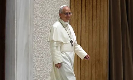 Un obispo peruano, el primer nombramiento de León XIV