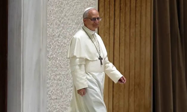 Un obispo peruano, el primer nombramiento de León XIV