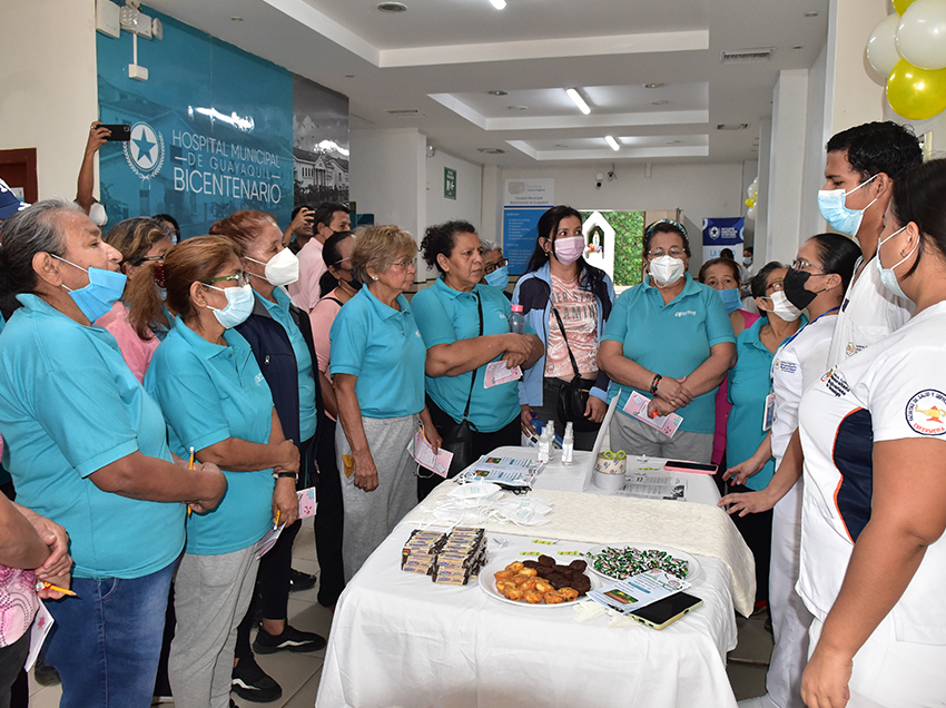 Personal médico del Hospital Bicentenario ofreció charlas sobre la tosferina y fiebre amarilla