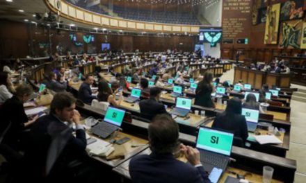 Pleno resuelve que los plazos para trámites en las comisiones serán prorrogados, en virtud del nuevo período legislativo
